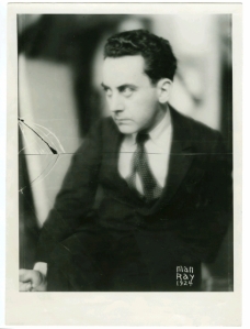 man-ray-self-portrait-1924